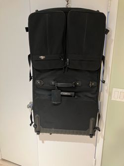 Samsonite Wheeled Hi-Capacity Garment Bag
