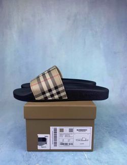 Burbery Vintage Rubber Flat Thong Sandals Men's Beige