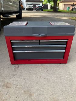 Stack-On Tool Chest with Drawers a+ miscellaneous tools (excellent condition)