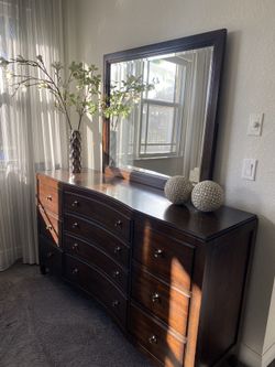 Chest /Dresser With Mirror