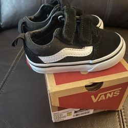 Vans shoes Size 4.0c Toddlers $30 Firm