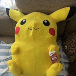 Giant pikachu 
