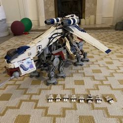 LEGO Star Wars: Republic Dropship with AT-OT Walker 