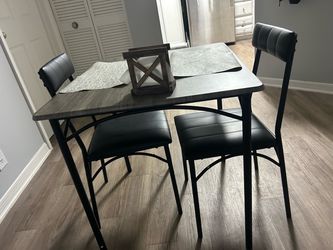 TABLE AND 2 CHAIRS