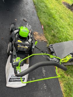 Greenworks Pro Cordless Electric Lawn Mower