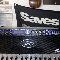 VocoProw VSP-M1 Multi-Effect digital signal processor/mixer vocal PA