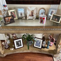 4 Piece Living Room Table Set.