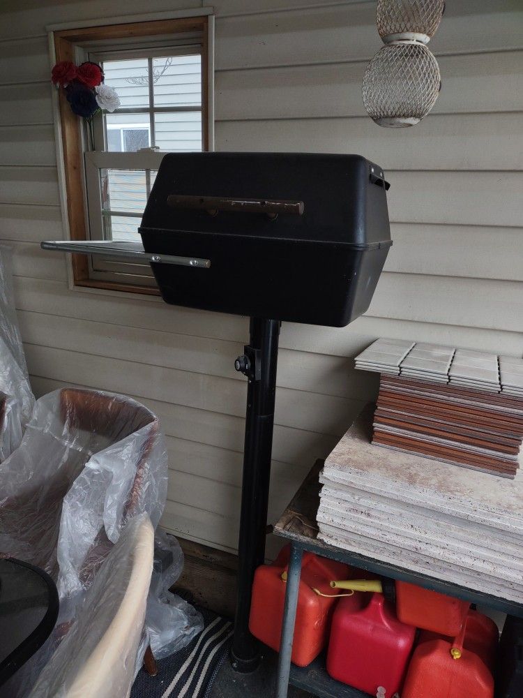 Brand New Gas Grill Could Use In Yard Or Camping,Very Heavy