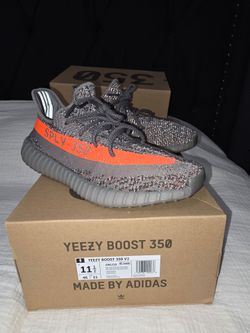 adidas Yeezy Boost 350 V2
Beluga Reflective
