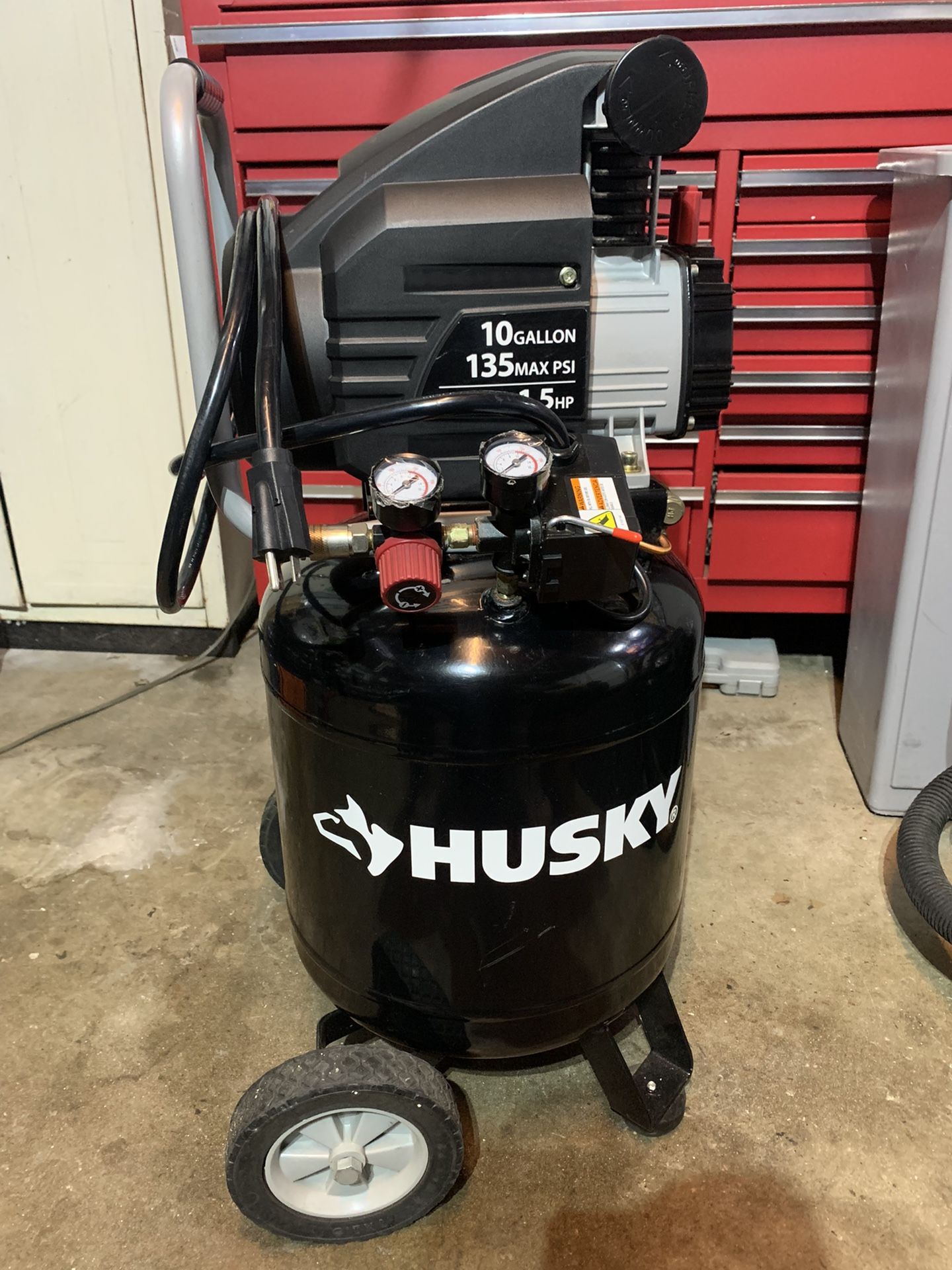 10 Gallon Husky Air Compressor