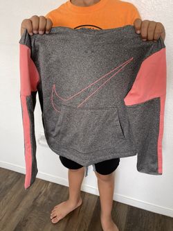 Nike Therma Fit Sweat Shirt Hoodie Size Women’s M