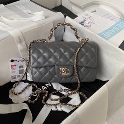 Beautiful Chanel Handbag 