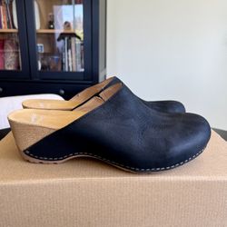 Danko Talulah Black Milled Nubuck Leather - US W7.5  (euro 38)