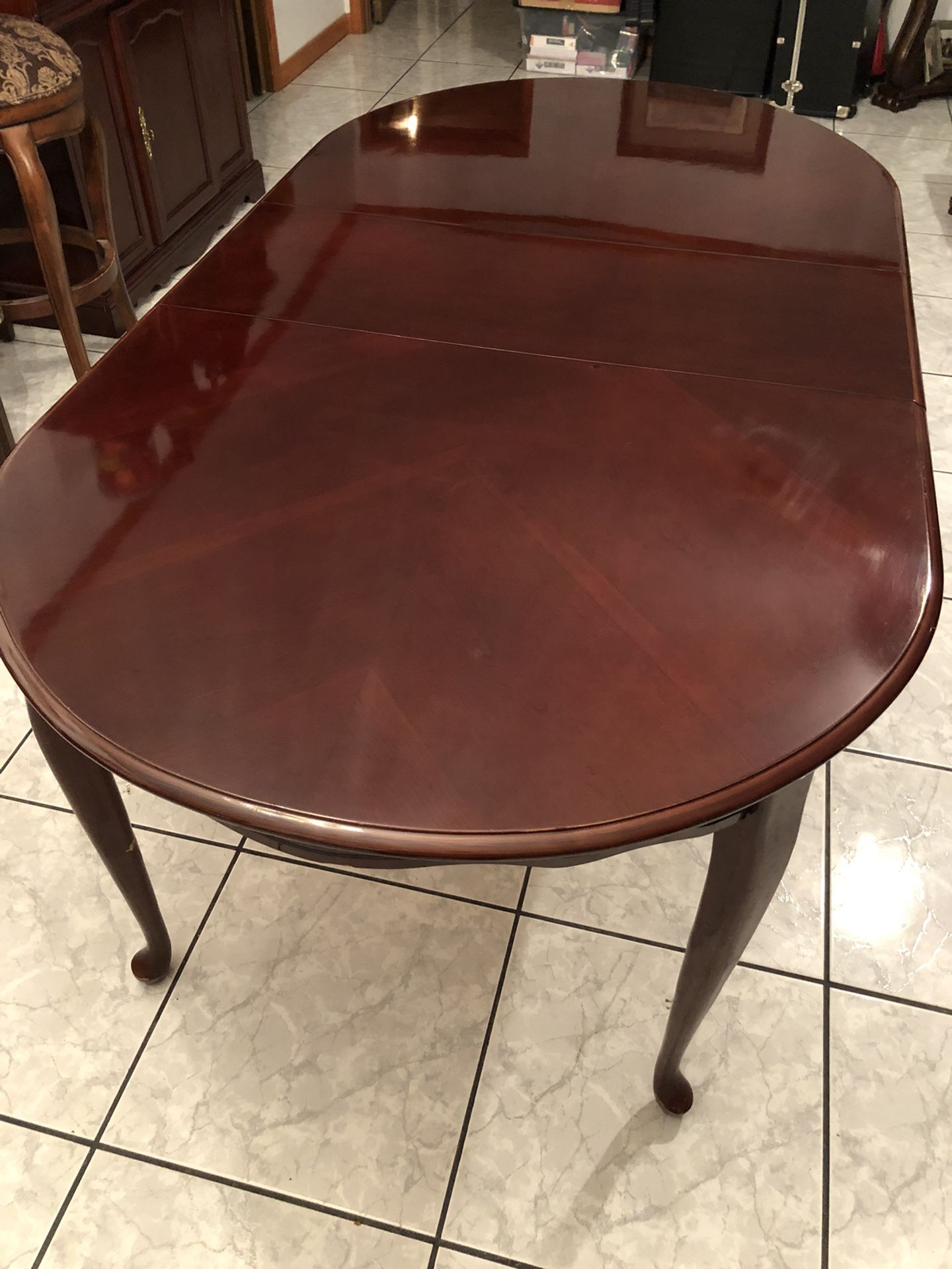 Dining table for sale