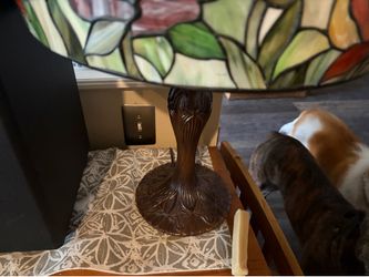 Tiffany lamp flowers