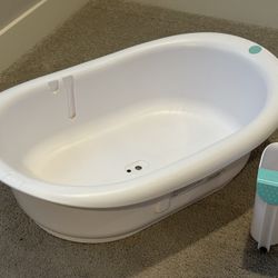 Frida bathtub And Rinse Cup