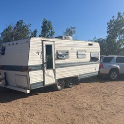 Camper trailer