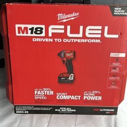 Milwaukee M18 Fuel 1/4” Hex impact Driver kit