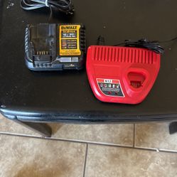 2 Charger  Milwaukee And Dewalt 