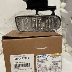 Driver’s Side Fog Lamp Assembly For ‘99-‘02 Chevy Truck