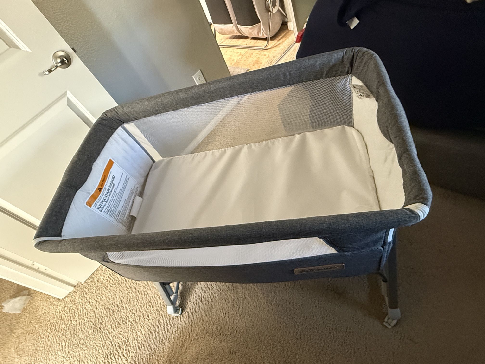 Barely Used Baby Bassinet 