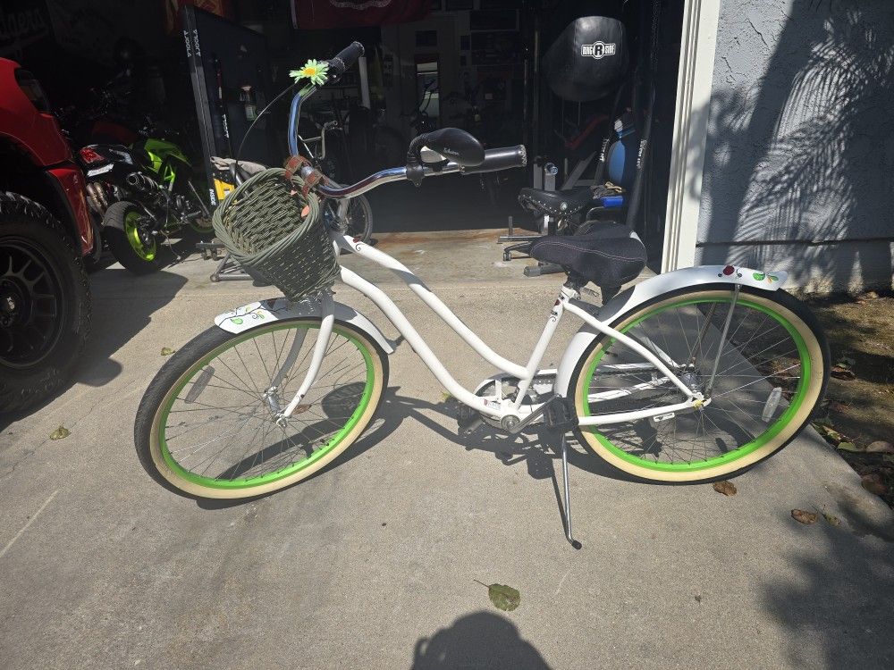 Women's Beach Cruiser