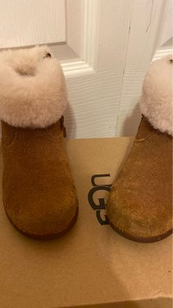 Ugg toddler boots