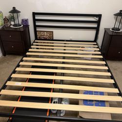 Zinus Mia Queen Metal Platform Bed Frame