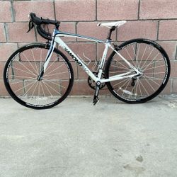 Diamond Back Woman’s Bike , Ladies Bike, Girls Bike, Bike