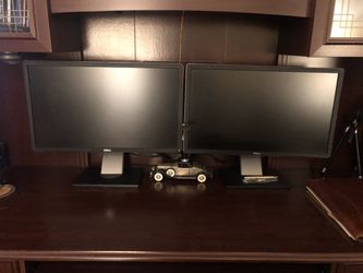 2 Dell 19” Monitors with Dual Video Card and Cables