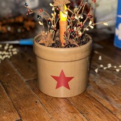 Country Crock With Pip Berries And Brand New Battery Operated Candle T