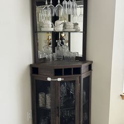 Corner Cabinet for glasses