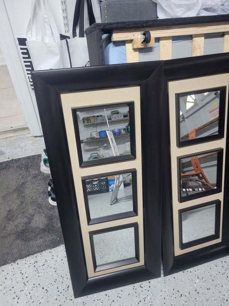 Pair of Wall Mirrors Decor