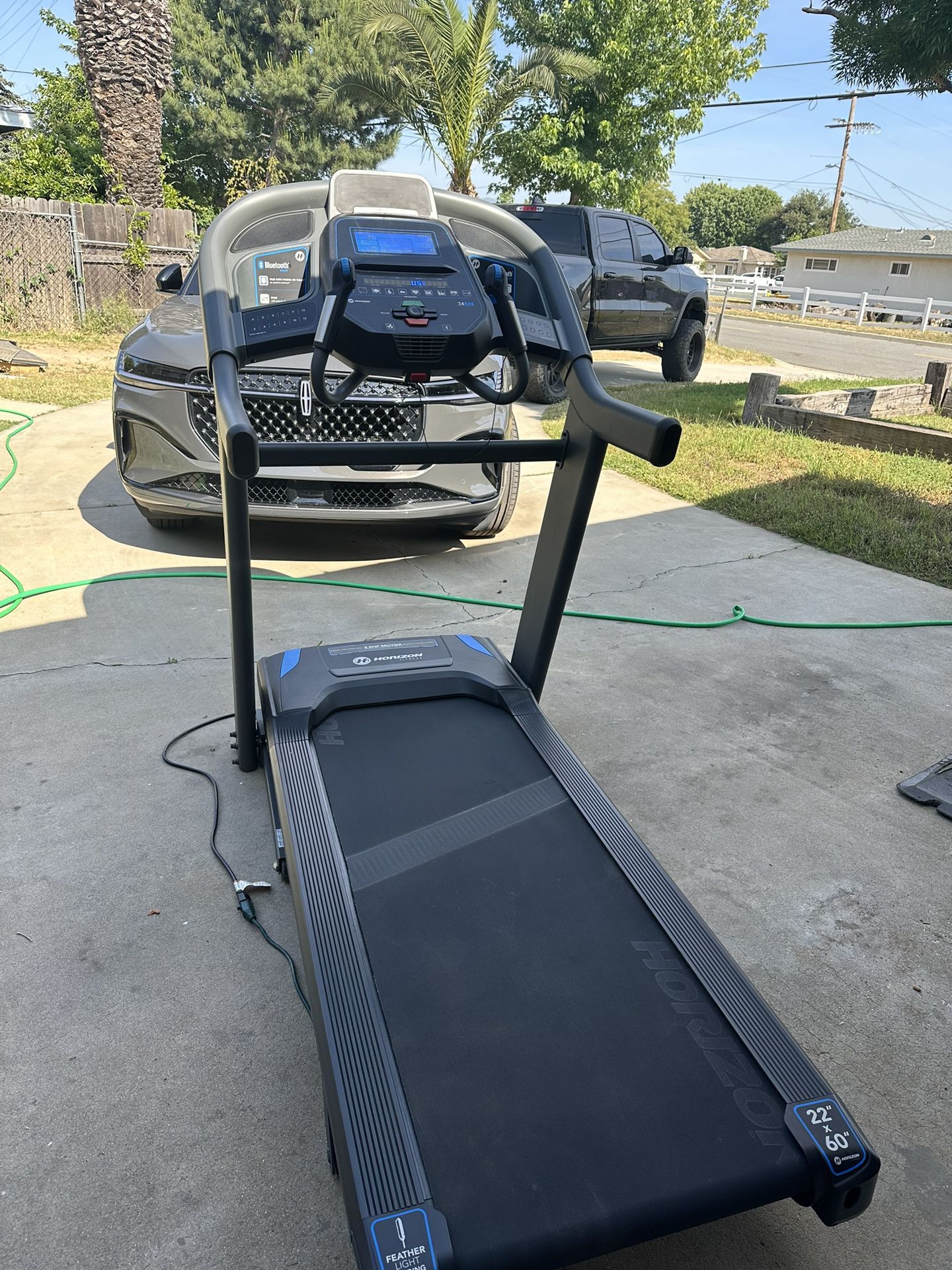 Horizon Fitness 7.4 AT treadmill!