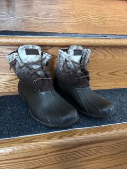 Women’s Sperry Snow / Rain boots - Size 7
