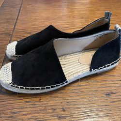 Beast Slip On Flat Shoes