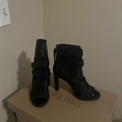  Guess Boots