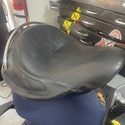 Motorcycle seat