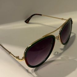 GUCCI sunglasses 🕶️