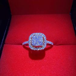 18k Gold Engagement Ring 