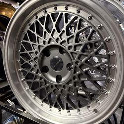 17x8” Versus “VS08” 