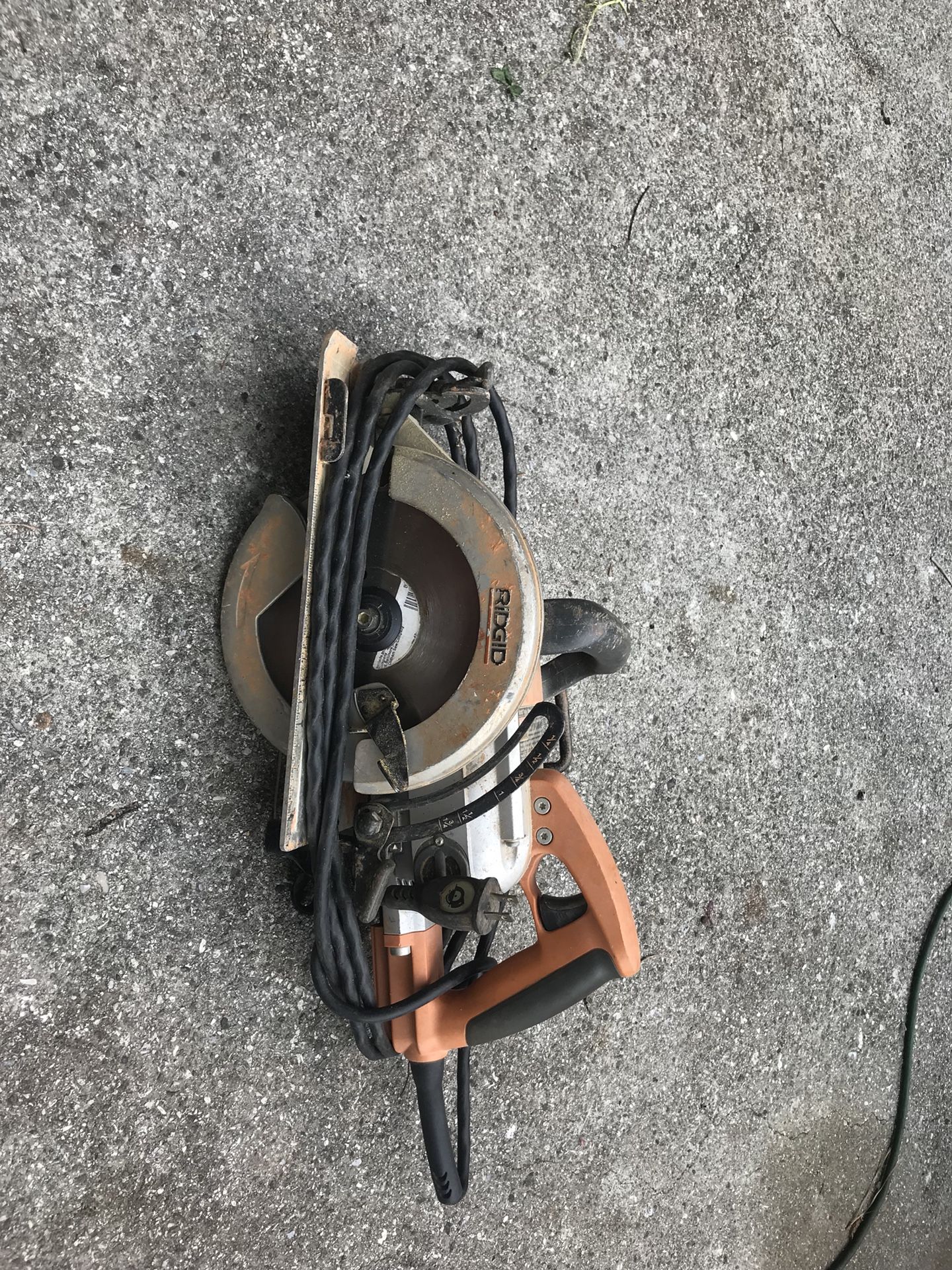 Worm Drive Skil saw
