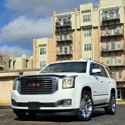 2019 GMC YUKON SLT 