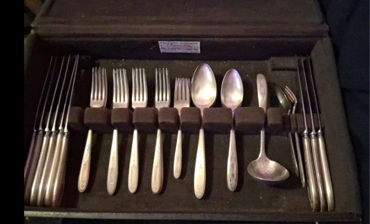 Pamilla By Gorham Silverware Set 31 Pcs