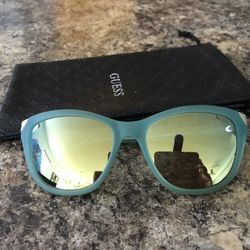 Guess mirrored sunglasses