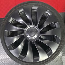 Tesla Model Y Performance 21 Inch Wheels And Tires