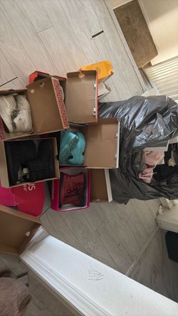 Girls clothes and shoes Free