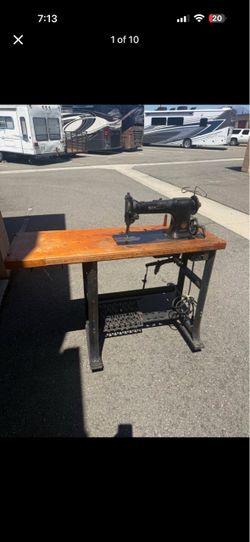 Vintage Singer 61W156 Industrial Sewing Machine Table & Motor