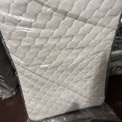 Brand NEW Queen Mattress in Plastic 