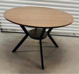 Like New Round 42.5” Dining Table - $100 Price is Firm